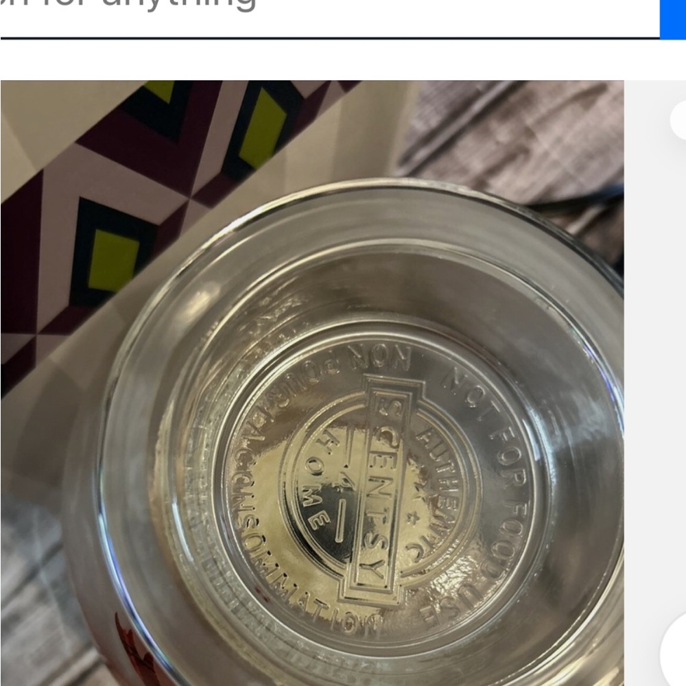 Scentsy new warmer with box, never used, Christmas plaid - Picture 4 of 4